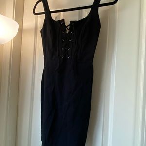 Black lulus dress with tie up front.